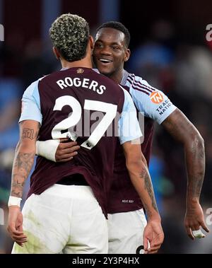 Morgan Rogers (links) und Jhon Duran von Aston Villa feiern beim letzten Pfiff nach dem Premier League-Spiel Villa Park, Birmingham. Bilddatum: Samstag, 14. September 2024. Stockfoto