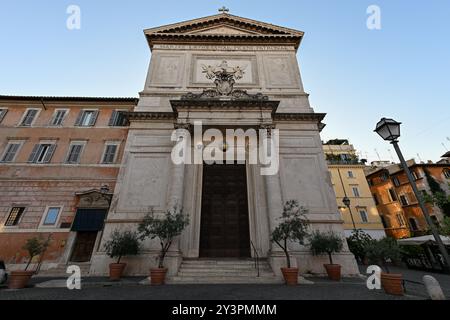 Heiligtum von San Salvatore in Lauro in Rom, Italien. Inschrift „Mary Laurence, die Patronin des Spielfeldes“ Stockfoto