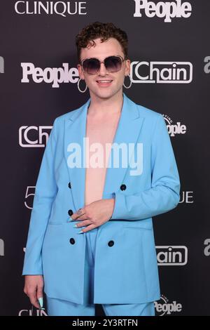 Los Angeles, USA. September 2024. Plasma nimmt am 13. September 2024 im Chain House in Los Angeles, Kalifornien, am 50. Jahrestag des People Chain Celebration People Magazine Teil. Foto: Crash/imageSPACE Credit: Imagespace/Alamy Live News Stockfoto