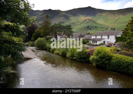 River Derwent, Grange in Borrowdale, Keswick, Lake District, Cumbria, England Stockfoto