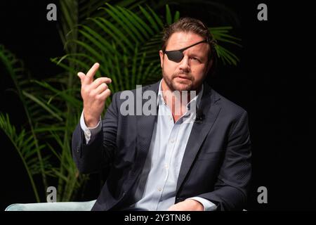 Austin, Tx, USA. September 2024. Der US-Repräsentant DAN CRENSHAW, R-Houston, spricht während einer Podiumsdiskussion am zweiten Tag des 14. Jährlichen Texas Tribune Festivals in der Innenstadt von Austin. Das Festival bringt Politiker und einflussreiche Denker aus dem öffentlichen Dienst zusammen, um aktuelle Ereignisse und Politik zu diskutieren. Crenshaw ist ein ehemaliges Navy SEAL und repräsentiert den 2. Kongressbezirk von Texas. (Kreditbild: © Bob Daemmrich/ZUMA Press Wire) NUR REDAKTIONELLE VERWENDUNG! Nicht für kommerzielle ZWECKE! Stockfoto