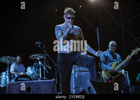 Roma, Italien. September 2024. Viagra Boys live bei der 13. Ausgabe des Spring Attitude Festivals in Cinecittà. (Foto: Carlo Vergani/Pacific Press) Credit: Pacific Press Media Production Corp./Alamy Live News Stockfoto