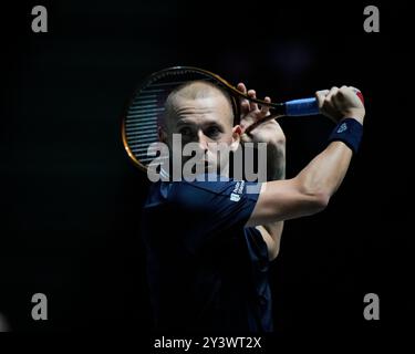AO Arena, Manchester, Großbritannien. September 2024. Davis Cup Finals, Gruppenphase, Gruppe D Tag 2; Daniel Evans von Großbritannien Credit: Action Plus Sports/Alamy Live News Stockfoto