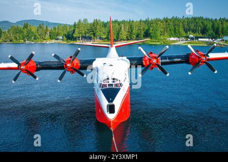 Kanada, Sproat Lake 10. August 2024: Letzter Flug des Martin-Mars-Bombers von Coulson Aviation Stockfoto