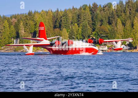 Kanada, Sproat Lake 10. August 2024: Letzter Flug des Martin-Mars-Bombers von Coulson Aviation Stockfoto