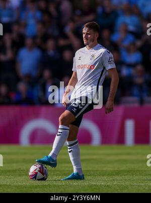 Liam Kitching in Coventry City in Aktion während des Sky Bet Championship Matches in der Vicarage Road, Watford. Bilddatum: Samstag, 14. September 2024. Stockfoto