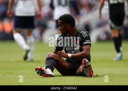 Tottenham Hotspur Stadium, London, Großbritannien. September 2024. Premier League Football, Tottenham Hotspur gegen Arsenal; Jurrien Timber von Arsenal Credit: Action Plus Sports/Alamy Live News Stockfoto