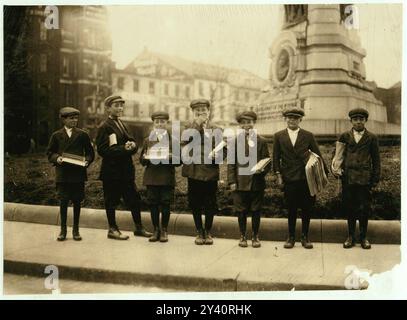 Sonntagmorgen, Gruppe von Kaugummiverkäufern und Newsboys, Pennsylvania Avenue und 7th Sts. Stockfoto