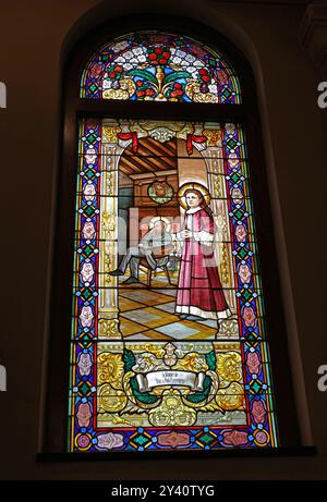 Die Reifung der St. Therese am Weihnachtsfeiertag Buntglas in der Kapelle St. Therese in der Basilika und dem Nationalheiligtum Marias Hilfe von Stockfoto