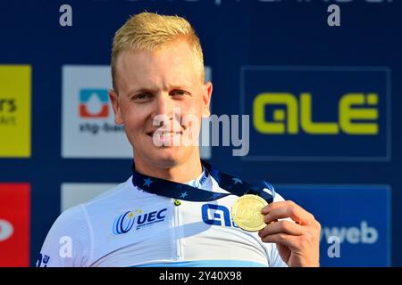 Tim MERLIER (Belgien) Elite Strassenrennen/Europameisterschaft Herren Elite Road Race von Heusden-Zolder nach Hasselt (129 km) am 15. September 2024. Die Radsport EM/Straßenradsport-Europameisterschaften 2024 (UEC Road Europameisterschaften 2024) der Union Européenne de Cyclisme von 11. bis 15. September 2024 in der belgischen Provinz Limburg. EuroRoad24, EuroRoad 2024. Stockfoto