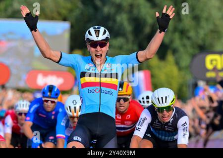 Tim MERLIER (Belgien) Elite Strassenrennen/Europameisterschaft Herren Elite Road Race von Heusden-Zolder nach Hasselt (129 km) am 15. September 2024. Die Radsport EM/Straßenradsport-Europameisterschaften 2024 (UEC Road Europameisterschaften 2024) der Union Européenne de Cyclisme von 11. bis 15. September 2024 in der belgischen Provinz Limburg. EuroRoad24, EuroRoad 2024. Stockfoto