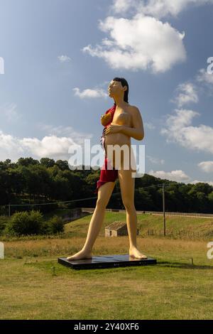 Die Jungfrau Mutter von Damian Hirst im Yorkshire Sculpture Park, West Bretton, West Yorkshire, England Stockfoto