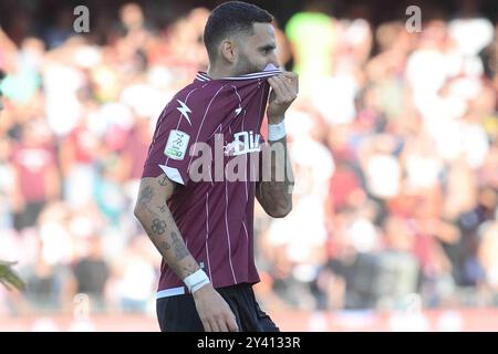 Salerno, Italien, 15. september ,2024 Dylan Bronn von US Salernitana 1929 Gesten während des Soccer BKT zwischen US Salernitana 1919 gegen AC Pisa Calcio:Agostino Gemito/ Alamy Live News Stockfoto