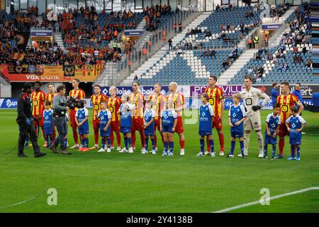 Gent, Belgien. September 2024. Mechelens Spieler wurden im Vorfeld eines Fußballspiels zwischen KAA Gent und KV Mechelen in Gent am siebten Tag der Saison 2024-2025 der ersten Liga der „Jupiler Pro League“ der belgischen Meisterschaft am Sonntag, den 15. September 2024, in Gent vorgestellt. BELGA FOTO KURT DESPLENTER Credit: Belga Nachrichtenagentur/Alamy Live News Stockfoto