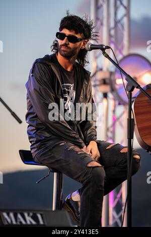 Acciaroli, Italien. September 2024. Aimone Romizi tritt live im Viviamcilento 2024 auf. (Foto: Andrea Gulí/SOPA Images/SIPA USA) Credit: SIPA USA/Alamy Live News Stockfoto