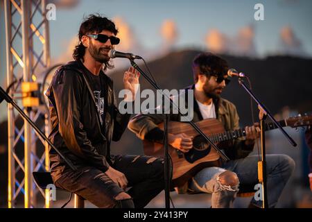 Acciaroli, Italien. September 2024. Aimone Romizi tritt live im Viviamcilento 2024 auf. (Foto: Andrea Gulí/SOPA Images/SIPA USA) Credit: SIPA USA/Alamy Live News Stockfoto