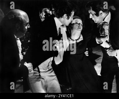 John Westbrook, Elizabeth Shepherd, Vincent Price, am Set des Films „das Grab von Ligeia“, Anglo-Amalgamated Productions (UK), Warner Pathe (UK), American International Pictures (USA), 1964 Stockfoto