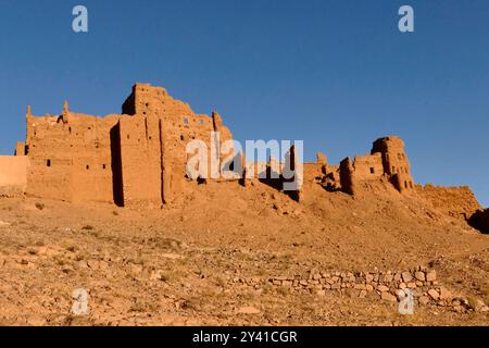Die Provinz Ouarzazate an der Grenze zur Wüste ist reich an historischen Zeugnissen und bezaubernden Landschaften Berbers Marokko, Nordafrika Stockfoto