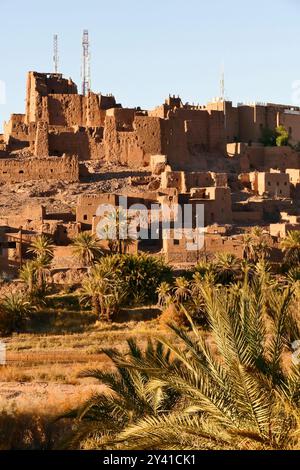 Die Provinz Ouarzazate an der Grenze zur Wüste ist reich an historischen Zeugnissen und bezaubernden Landschaften Berbers Marokko, Nordafrika Stockfoto