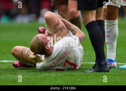 Augsburg, Deutschland. September 2024. Marius Wolf, FCA 11 im Spiel FC AUGSBURG - FC ST. PAULI 3-1 am 15. September 2024 in Augsburg. Saison 2024/2025, 1.Bundesliga, FCA, Spieltag 3, 3.Spieltag Fotograf: ddp Images/STAR-Images - DFL-VORSCHRIFTEN VERBIETEN JEDE VERWENDUNG VON FOTOS als BILDSEQUENZEN und/oder QUASI-VIDEO - Credit: ddp Media GmbH/Alamy Live News Stockfoto