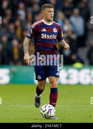 Wolverhampton, Großbritannien. September 2024. Kieran Trippier aus Newcastle United während des Premier League-Spiels in Molineux, Wolverhampton. Der Bildnachweis sollte lauten: Andrew Yates/Sportimage Credit: Sportimage Ltd/Alamy Live News Stockfoto