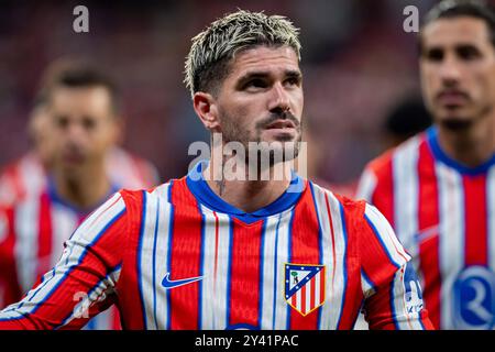 Madrid, Madrid, Spanien. September 2024. Rodrigo de Paul von Atletico de Madrid vor dem Fußballspiel La Liga EA Sports 2024/25 zwischen Atletico Madrid und Valencia CF im Estadio Civitas Metropolitano am 15. September 2024 in Madrid. (Kreditbild: © Alberto Gardin/ZUMA Press Wire) NUR REDAKTIONELLE VERWENDUNG! Nicht für kommerzielle ZWECKE! Quelle: ZUMA Press, Inc./Alamy Live News Stockfoto