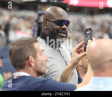 Irving, Usa. September 2024. NBA-Champion-Center Shaquille O'Neal besucht am Sonntag, den 15. September 2024 in Irving, Texas, die Seitenlinie bei einem National Football League-Wettbewerb im AT&T Stadium. (Foto: Peter G. Forest/SIPA USA) Credit: SIPA USA/Alamy Live News Stockfoto