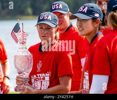 Gainesville, Va, USA. September 2024. Team USA feiert den Sieg des Solheim Cup 2024. (Kreditbild: © Robert Blakley/ZUMA Press Wire) NUR REDAKTIONELLE VERWENDUNG! Nicht für kommerzielle ZWECKE! Stockfoto