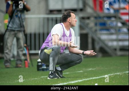 BA - SALVADOR - 09/15/2024 - BRASILIANISCHE A 2024, BAHIA x ATLETICO-MG - Gabriel Milito, Trainer Atletico-MG, während des Spiels gegen Bahia im Fonte Nova Stadion für die brasilianische A 2024 Meisterschaft. Foto: Jhony Pinho/AGIF Stockfoto