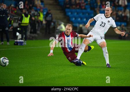 Österreich Patrick Wimmer und Norwegen Andreas Hanche-Olsen kämpfen um den Ball während des Spiels in der EM-Qualifikation zwischen Norwegen und Österreich in Ullev Stockfoto