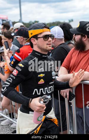 Libanon, TN, USA. September 2024. PATO OWARD (5) (MEX) aus Monterey, Mexiko, wird den Fans vor dem Big Machine Music City Grand Prix vorgestellt, der von Gainbridge auf dem Nashville Superspeedway in Libanon, TN, präsentiert wird. (Kreditbild: © Walter G. Arce Sr./ASP via ZUMA Press Wire) NUR REDAKTIONELLE VERWENDUNG! Nicht für kommerzielle ZWECKE! Quelle: ZUMA Press, Inc./Alamy Live News Stockfoto