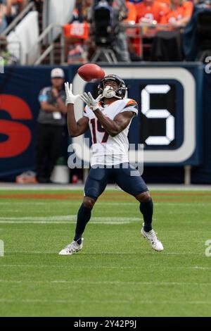 Denver, USA. 15. September 2024: Denver Broncos Wide Receiver Marvin Mims Jr. (19) fängt in der zweiten Hälfte des Fußballspiels zwischen den Denver Broncos und Pittsburgh Steelers Derek Regensburger/CSM einen Punt. Quelle: Cal Sport Media/Alamy Live News Stockfoto