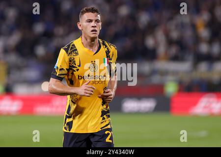 Monza, Italien. September 2024. Italien, Monza, 2024 09 15: Kristjan Asllani (FC Inter) in der ersten Halbzeit beim Fußballspiel AC Monza gegen FC Inter, Serie A Tim 2024-2025 Day 4, U-Power Stadium. Italien, Monza, 2024 09 15 - AC Monza vs FC Inter, Serie A Tim 2024/2025, Tag 4 im U-Power Stadium (Bild: © Fabrizio Andrea Bertani/Pacific Press via ZUMA Press Wire) NUR ZUR REDAKTIONELLEN VERWENDUNG! Nicht für kommerzielle ZWECKE! Stockfoto