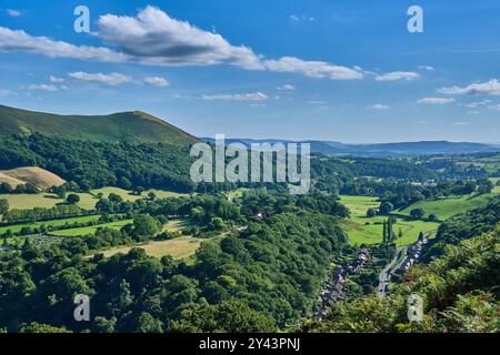 Ragleth Hill und die Ludlow Road von Ashlet auf dem Long Mynd, Church Stretton, Shropshire Stockfoto