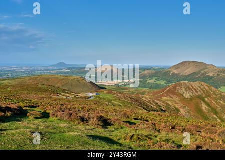 Die Wrekin, die Lawley und Caer Caradoc von der Long Mynd, Church Stretton, Shropshire Stockfoto