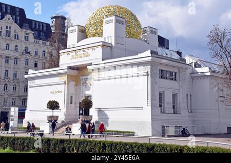 Das Secessionsgebäude, ein architektonisches Manifest, das viel mit dem Jugendstil gemein hat, Architekt Josef Maria Olbrich, erbaut 1897-8 Stockfoto