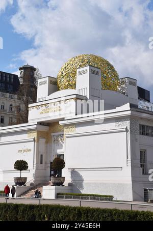 Das Secessionsgebäude, ein architektonisches Manifest, das viel mit dem Jugendstil gemein hat, Architekt Josef Maria Olbrich, erbaut 1897-8 Stockfoto