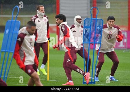 München, Deutschland. September 2024. hi.v.li: Harry KANE (FC Bayern München), Serge GNABRY (FC Bayern München), Leroy SANE (FC Bayern München), Minjae KIM (FC Bayern München), Action. Abschlusstraining, Training am 16. September 2024 Fußball Champions League, FC Bayern München - GNK Dinamo Zagreb? Quelle: dpa/Alamy Live News Stockfoto