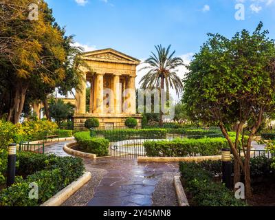 Dorischen Tempel Gedenken an Sir Alexander Ball in den Barrakka Gärten - Valletta, Malta Stockfoto