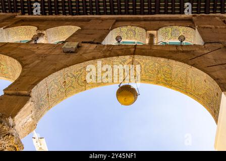 Blick auf Mosaike, Nordportikus Ostseite, große Moschee von Damaskus Stockfoto