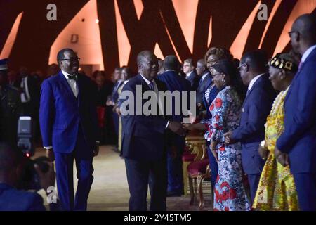 Gedenkfeier zum 60. Jahrestag der Afrikanischen Entwicklungsbank AfDB in Elfenbeinküste Alassane Ouattara der ivorische Präsident C und Akinwumi Adesina Präsident der Afrikanischen Entwicklungsbank AfDB L während der Gedenkfeier zum 60. Jahrestag der Afrikanischen Entwicklungsbank AfDB im Hotel Ivoire, Abidjan, Elfenbeinküste am 10. September 2024. Abidjan Elfenbeinküste Copyright: XMatrixxImagesx/xCelestexDiomx Stockfoto