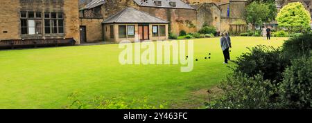 Blick über die Bath Gardens in Bakewell Town, Peak District National Park, Derbyshire, England, Großbritannien Stockfoto