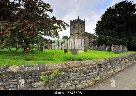 Die Kirche der Heiligen Dreifaltigkeit, Ashford im Wasserdorf, Peak, District, National, Park, Derbyshire, England, Vereinigtes Königreich Stockfoto