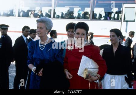 13 Maggio 1995 Lisbona Archivio Storico Olycom/LaPresse Duarte Pio di Braganza (Berna, 15 maggio 1945) è il ventiquattresimo duca di Braganza e pretendente al trono portoghese dal 1976 Nella Foto: Alcune fase del matrimonio di Duarte Pio Braganza e Isabel de Herédia al monastero dos Jeronimos. gli lädt auf dem Foto ein: Einige Phasen der Hochzeit von Duarte Pio Braganza und Isabel de Herédia im Kloster Jeronimos. The Guests Credit: LaPresse/Alamy Live News Stockfoto