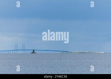 Kopenhagen, Dänemark. September 2024. Blick auf die Øresund-Brücke von Kopenhagen, Dänemark, am 11. September 2024. - Die Øresund-Brücke ist eine der längsten Brücken der Welt, sie überspannt die Øresund-Geraden zwischen Dänemark und Schweden. (Foto: Manuel Romano/NurPhoto) Credit: NurPhoto SRL/Alamy Live News Stockfoto