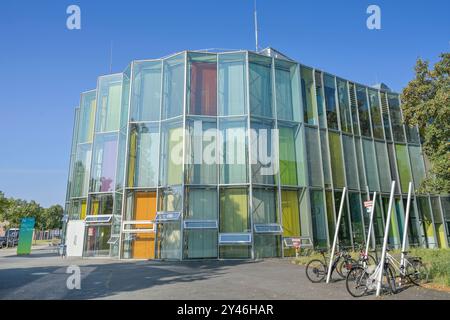 Zentrum für Photonik und Optik ZPO, Carl-Scheele-Straße, Schwarzschildstraße, Adlershof, Treptow-Köpenick, Berlin, Deutschland *** Zentrum für Photonik und Optik ZPO, Carl Scheele Straße, Schwarzschildstraße, Adlershof, Treptow Köpenick, Berlin, Deutschland Stockfoto