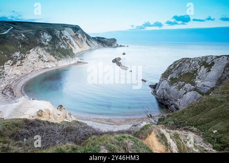 Ein Blick auf die atemberaubende Juraküste in der Nähe von Dorset, England. Stockfoto