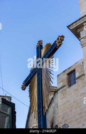 Cospicua, Malta - 13. September 2024. Die Statue des Heiligen Kreuzes bei der Prozession des Heiligen Kreuzes Stockfoto