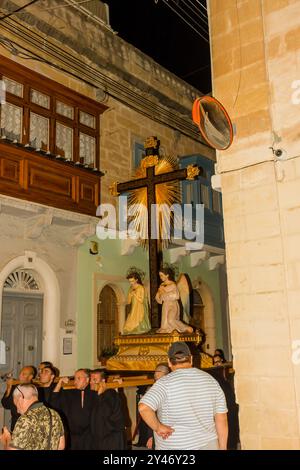 Cospicua, Malta - 13. September 2024. Die Statue des Heiligen Kreuzes bei der Prozession des Heiligen Kreuzes Stockfoto