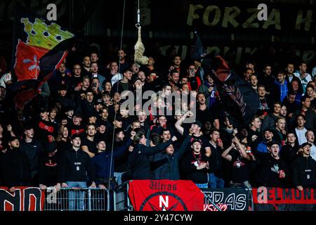Helmond, Niederlande. September 2024. HELMOND, Helmond Sport - Top Oss, 16.09.2024, Niederländisch Keuken Kampioen Divisie Saison 2024-2025, GS staalwerke stadion Fans Credit: Pro Shots/Alamy Live News Stockfoto